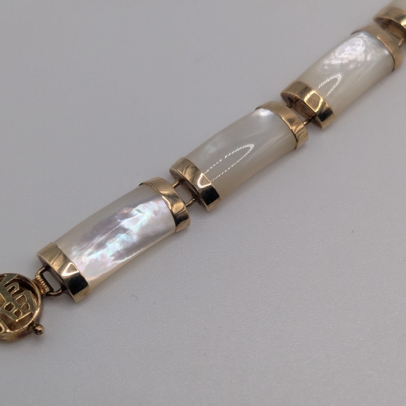 14k Yellow Gold Mother of Pearl Bracelet and Hoop Earrings Set - Picture 8 of 16